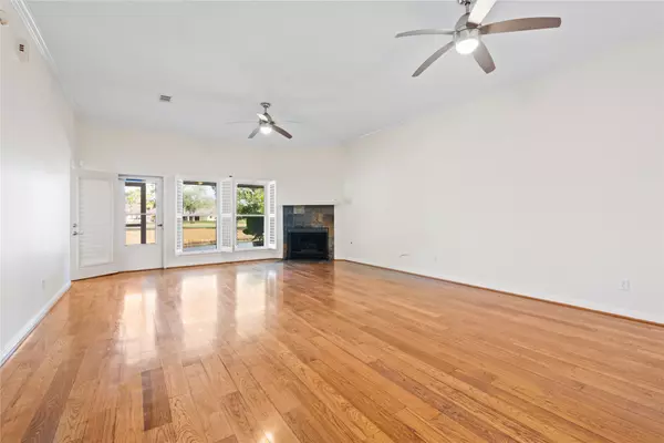 Pearland, TX 77584,807 Woodfern Glen LN