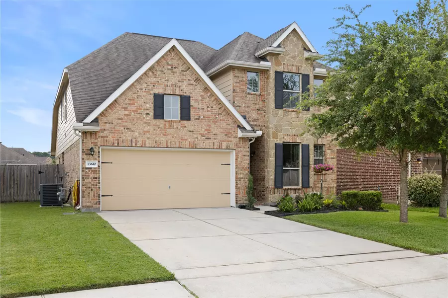 13610 Spectacled Bear LN, Crosby, TX 77532