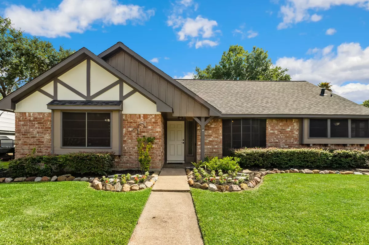 Sugar Land, TX 77498,1539 Briarbank DR