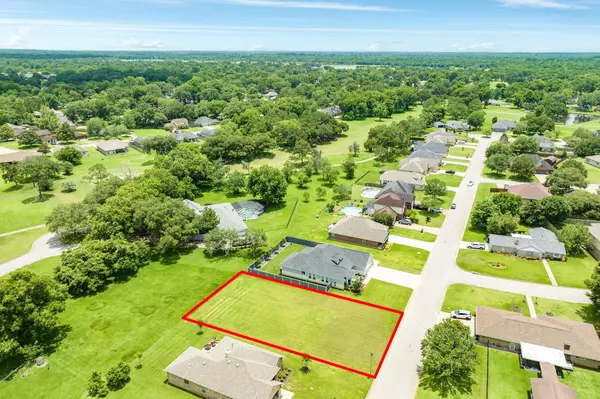 West Columbia, TX 77486,2527 Turberry DR