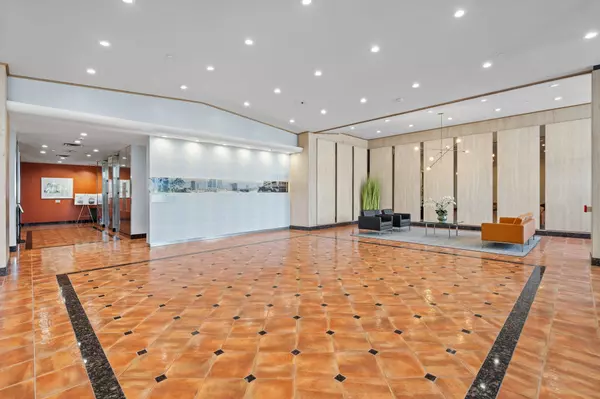 Houston, TX 77002,2016 Main ST #1710