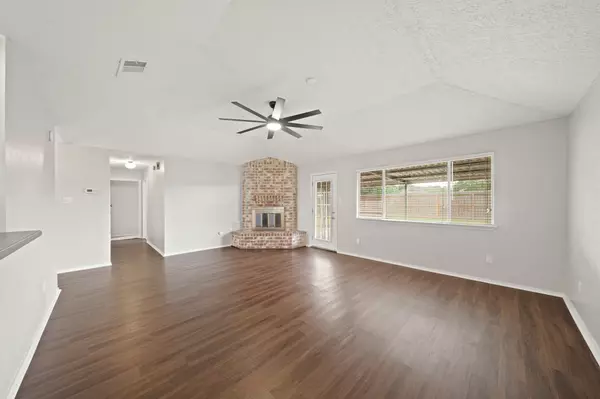 La Porte, TX 77571,1325 Canyon Springs DR