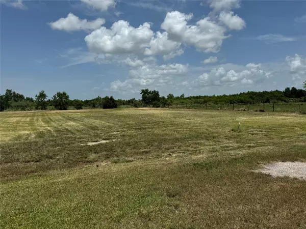 Anahuac, TX 77514,7 6 & 6 6 Bob White LN