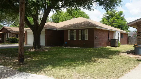 2205 Belegarde Drive, Bay City, TX 77414