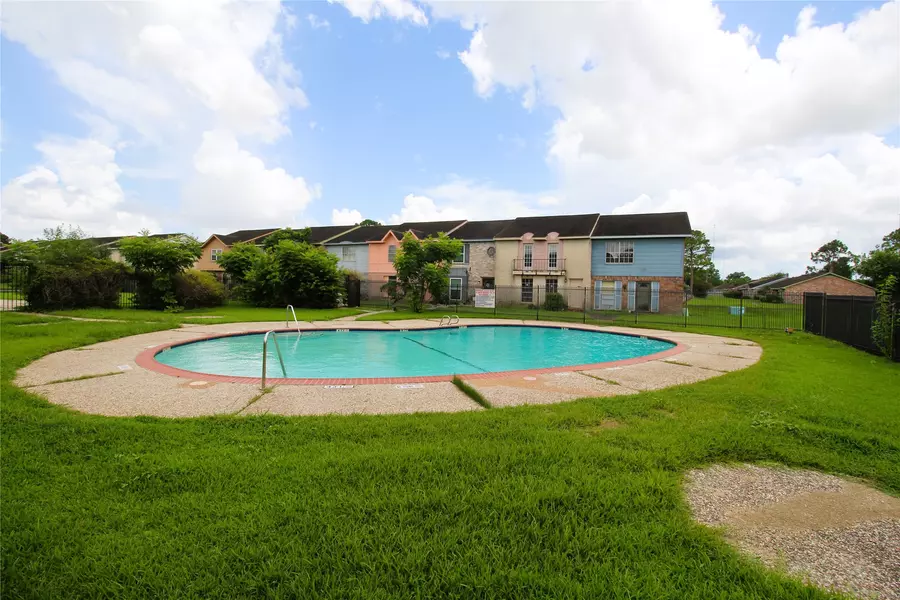 7153 Chasewood DR, Houston, TX 77489