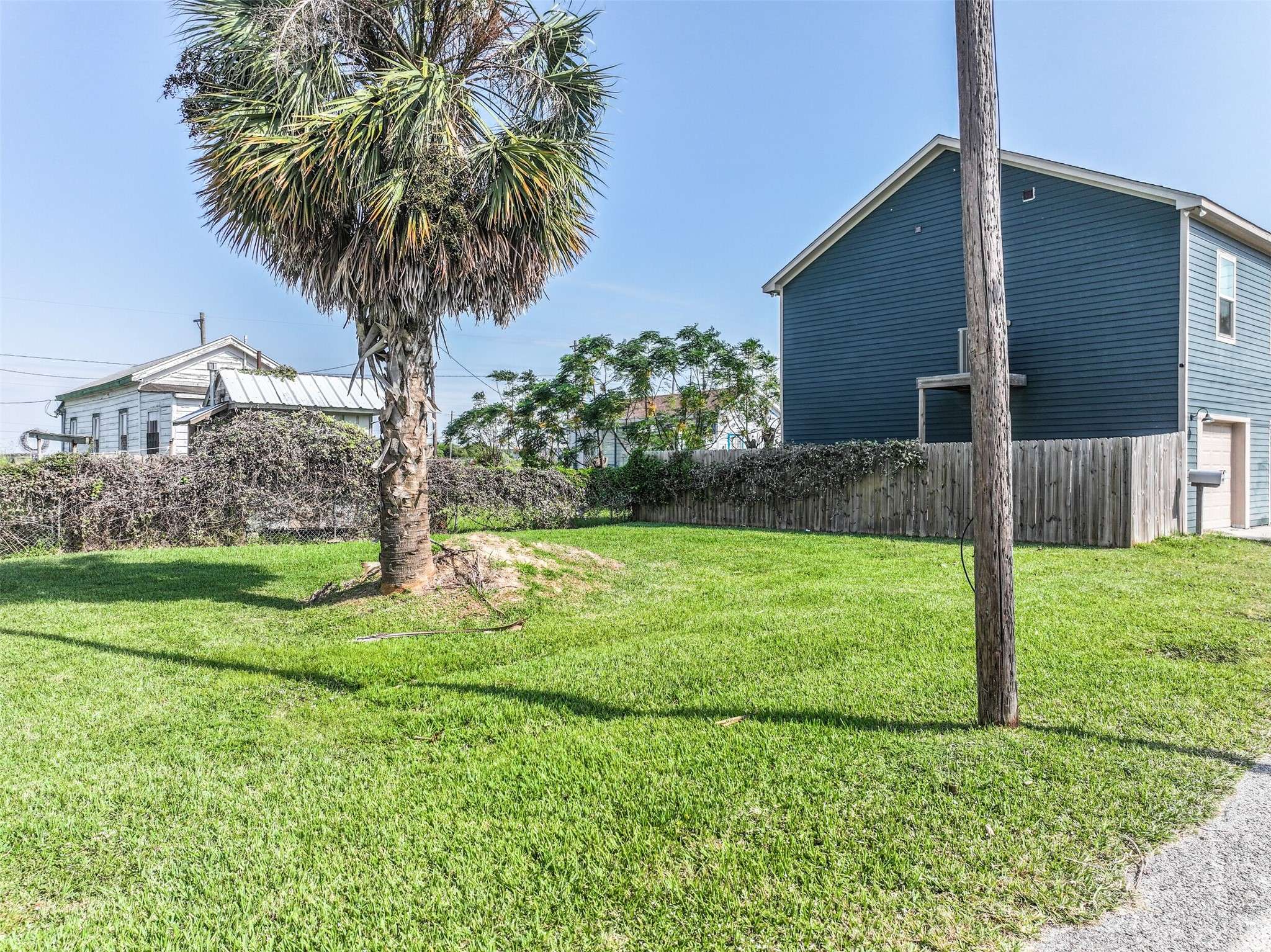 3721 Church ST, Galveston, TX 77550