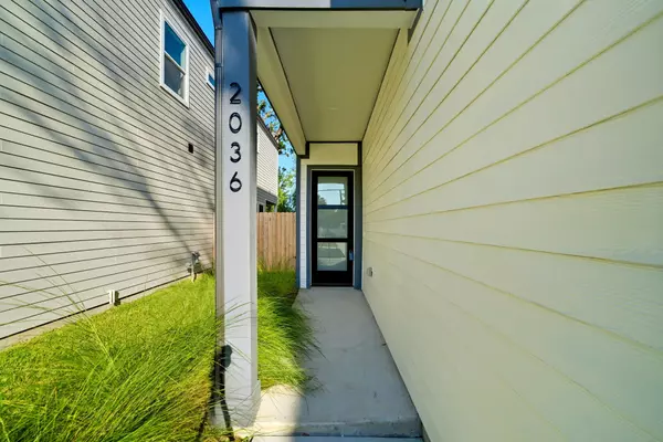 Houston, TX 77055,2036 Thonig RD