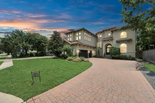 4809 Elm ST, Bellaire, TX 77401