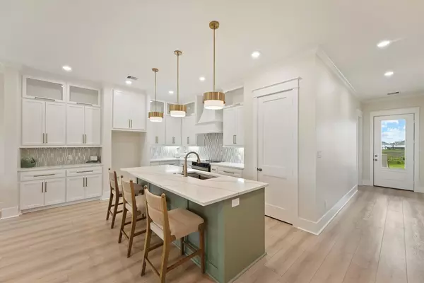 Galveston, TX 77554,4046 Miramar CT