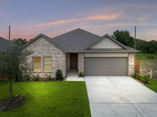 2466 North Heritage DR, Dayton, TX 77535
