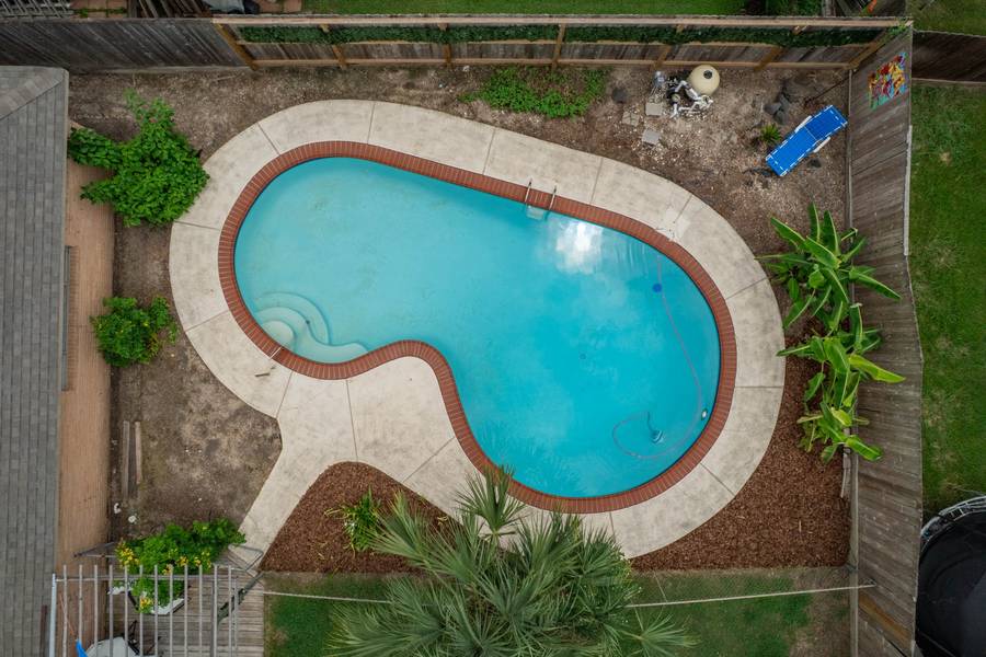 5471 Kuldell DR, Houston, TX 77096