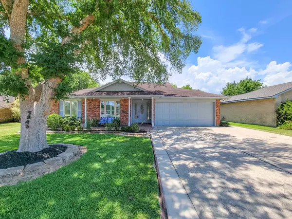 La Porte, TX 77571,3843 Redbud DR