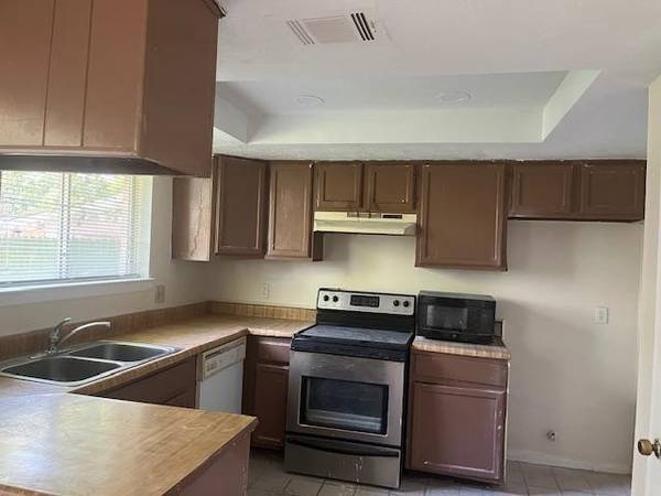 Sugar Land, TX 77498,9903 Kent Towne LN