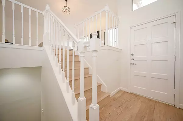 Houston, TX 77057,2656 Bering DR