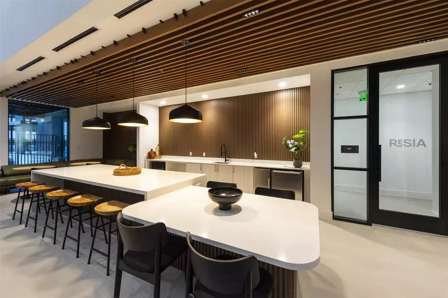 18036 Park ROW #2814, Houston, TX 77084