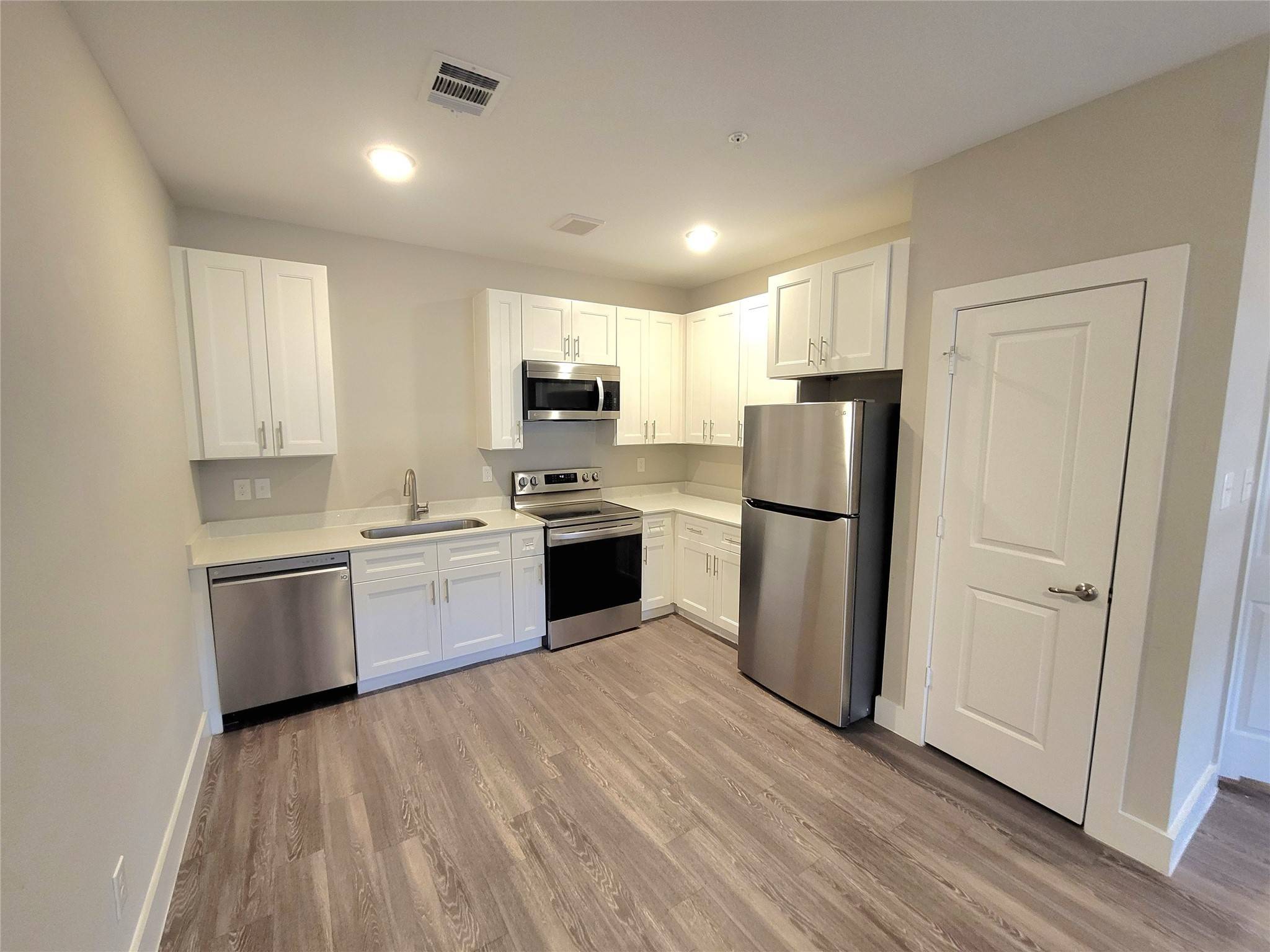 Houston, TX 77080,1620 Oak Tree DR #2305