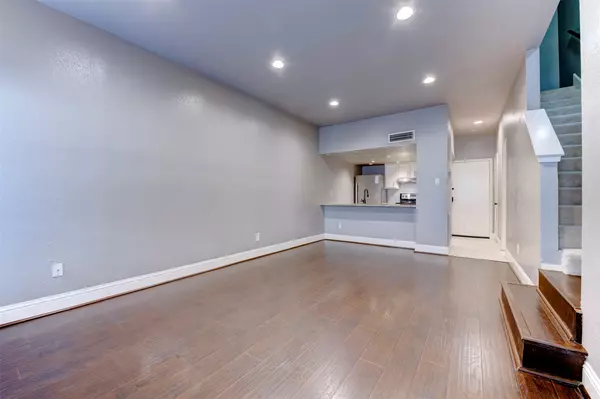 Houston, TX 77057,1920 Augusta DR #19