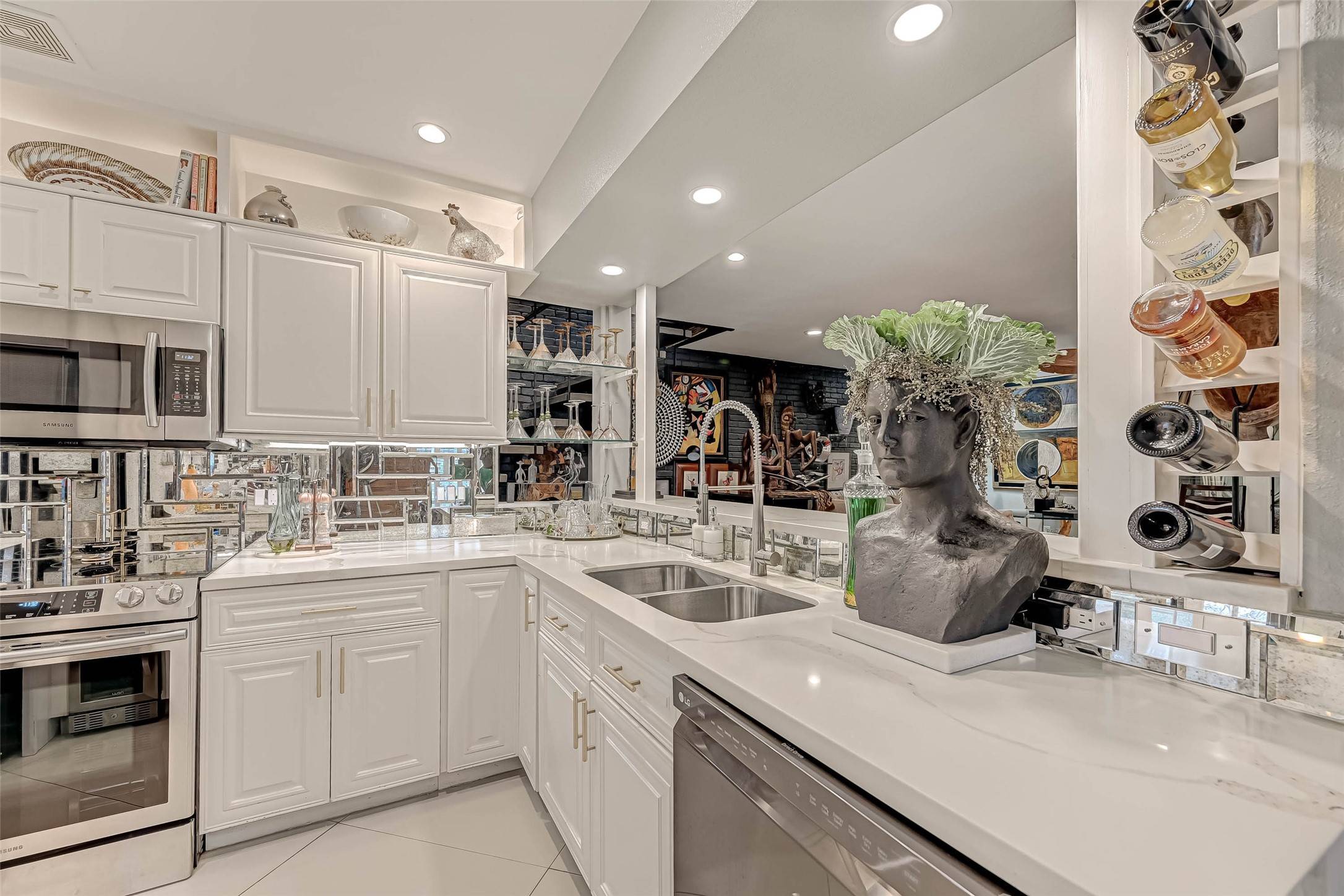 Houston, TX 77074,9109 Braeburn Valley DR