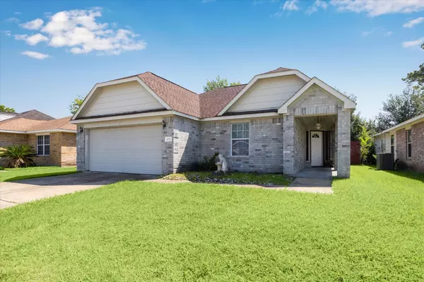 4010 Cary Creek DR, Baytown, TX 77521