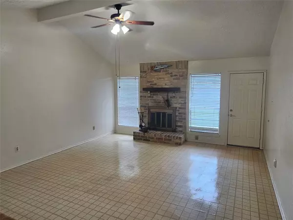 La Porte, TX 77571,10005 Hummingbird ST