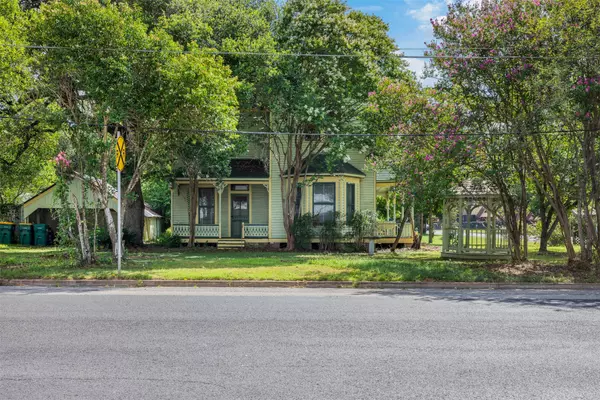 La Grange, TX 78945,311 E Colorado ST