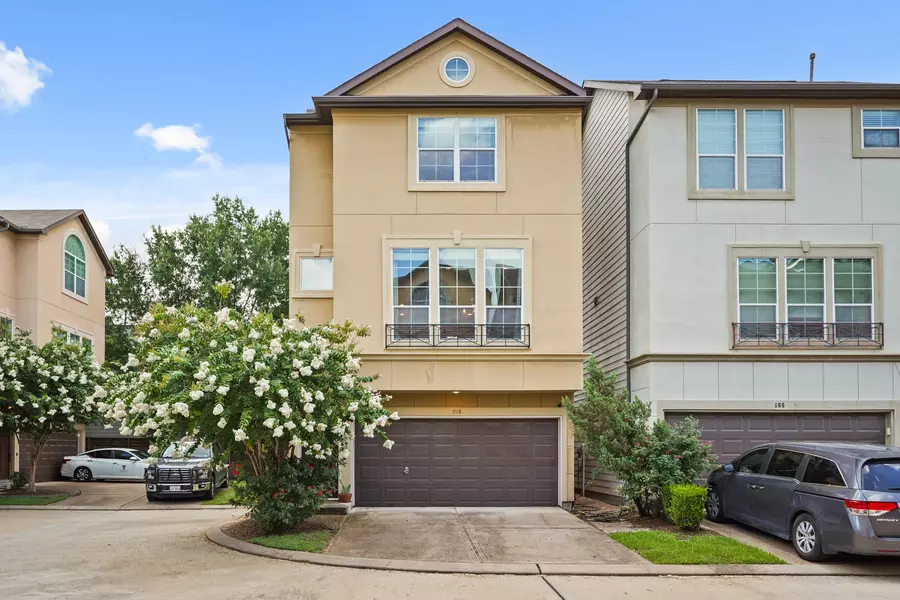 868 Fisher ST, Houston, TX 77018