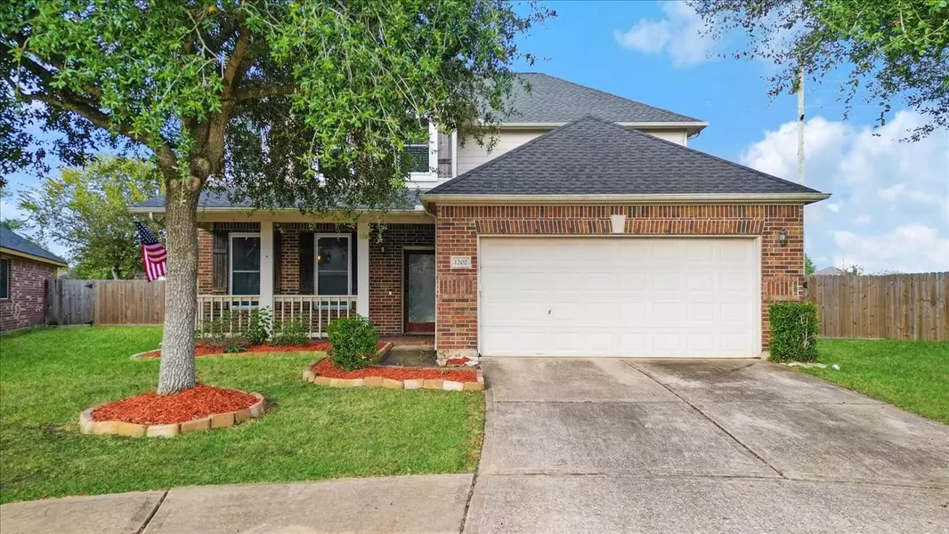 1202 Collier Point LN, Fresno, TX 77545