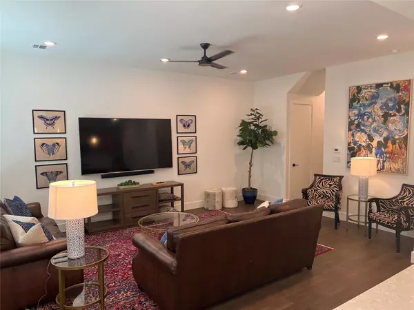 3009 Hibiscus Place, College Station, TX 77480