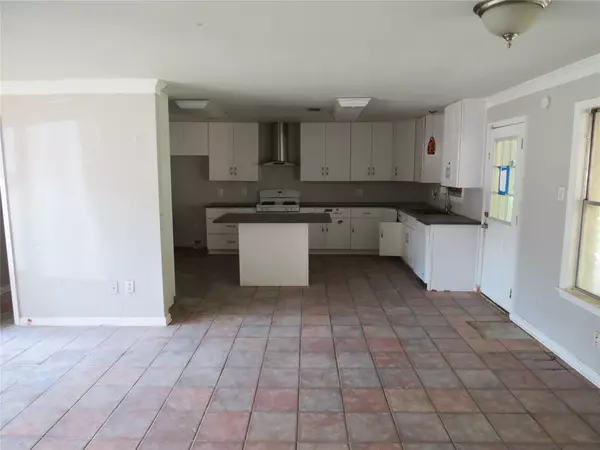 La Porte, TX 77571,3030 Davis ST