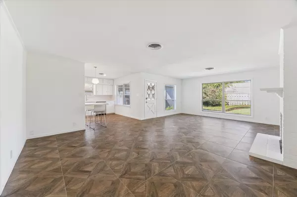 Houston, TX 77018,2202 De Milo DR