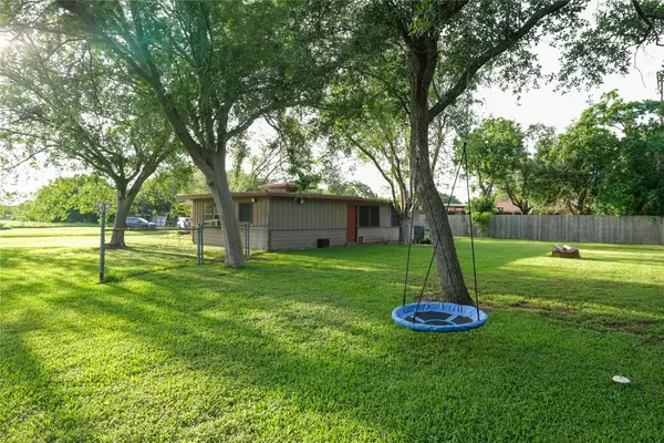 Freeport, TX 77541,1135 Yaupon ST