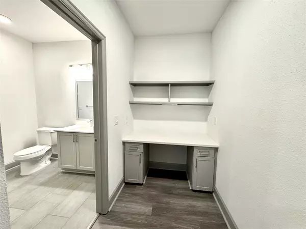 Houston, TX 77027,3333 Weslayan st ST #1113