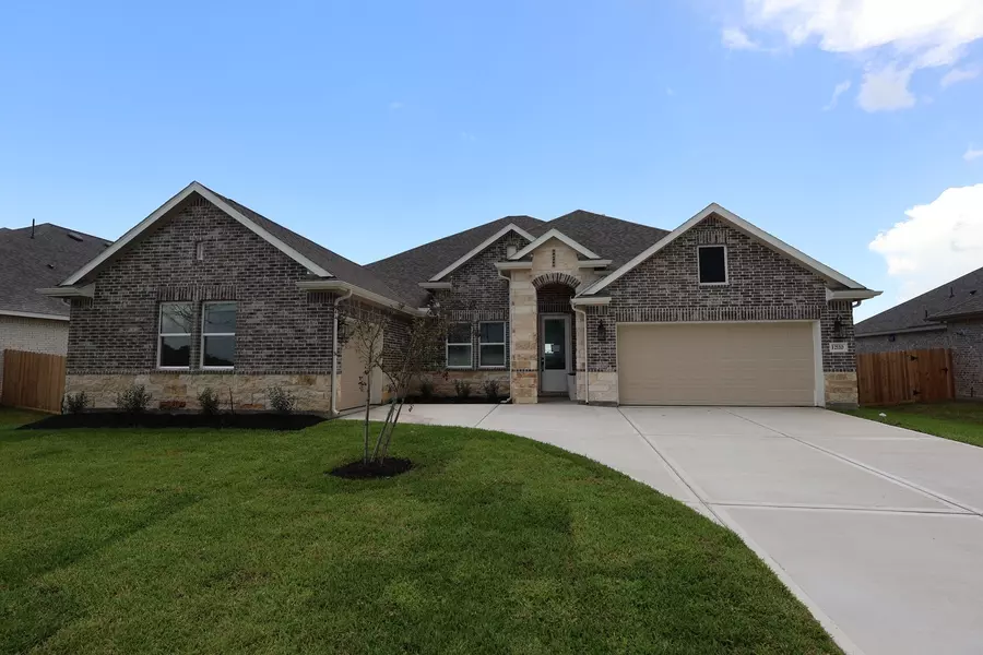 12110 Old Fashion CIR, Mont Belvieu, TX 77535