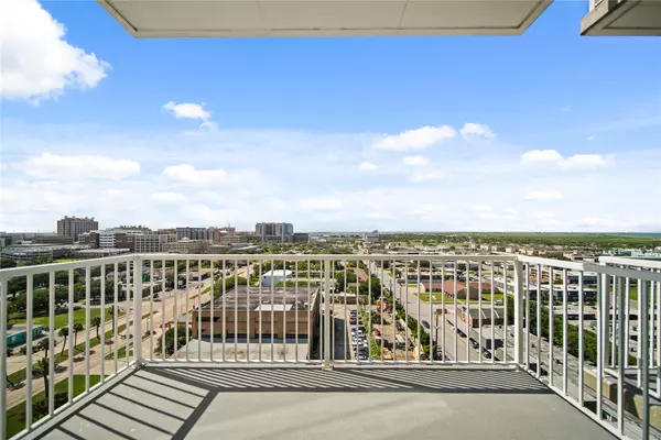 500 Seawall BLVD #1104, Galveston, TX 77550