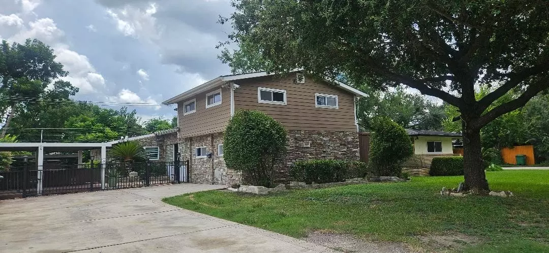 5927 Moonmist DR, Houston, TX 77081