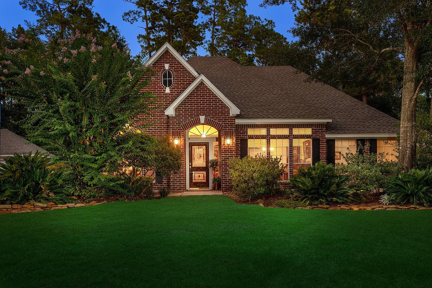 130 Summer Storm PL, The Woodlands, TX 77381