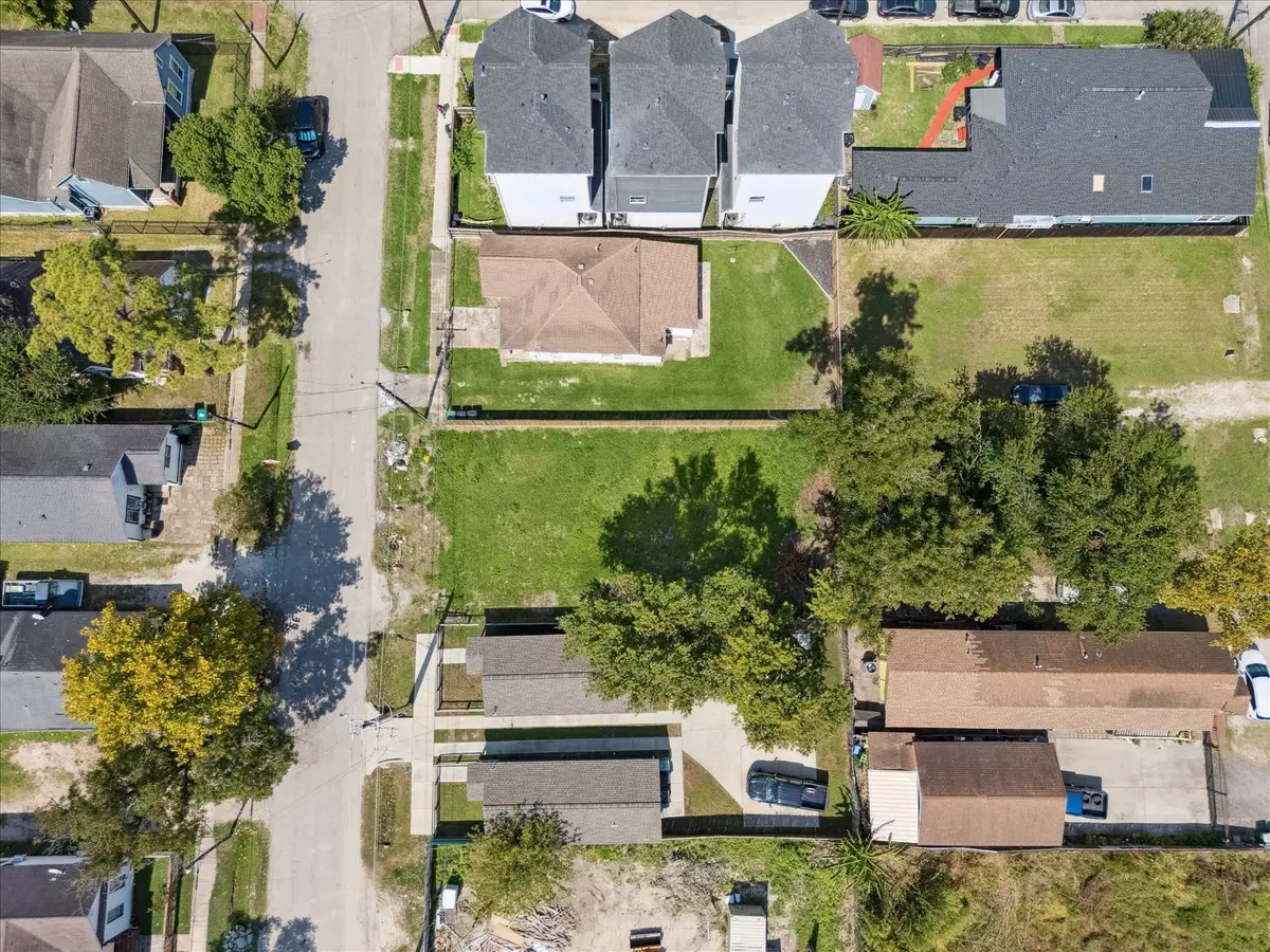 Houston, TX 77009,2412 Terry ST