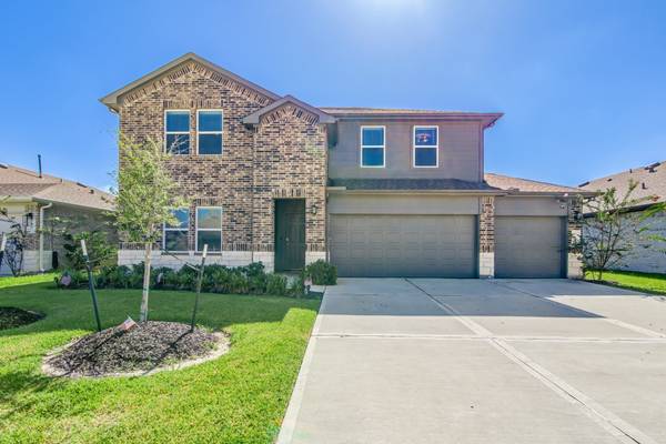 949 Neches LN, Dayton, TX 77535