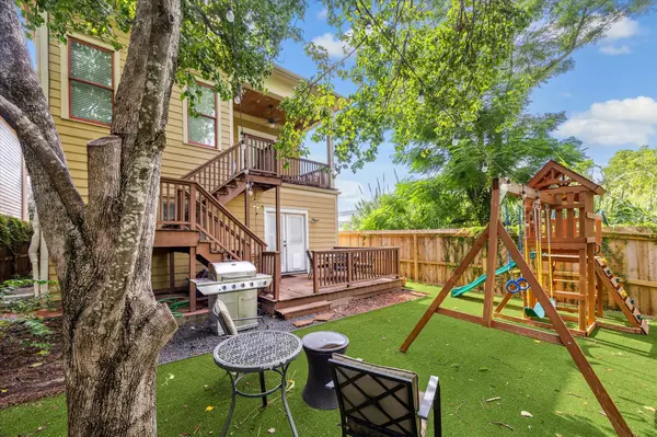 Houston, TX 77007,519 Threlkeld ST