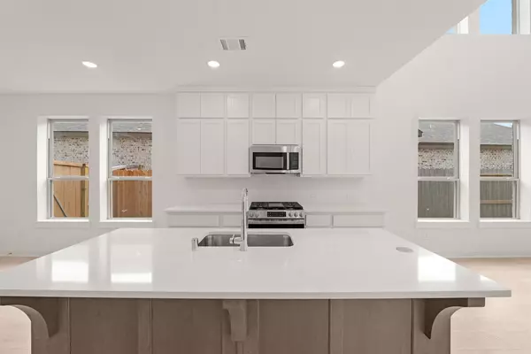 Mont Belvieu, TX 77523,11823 South Pavillion DR