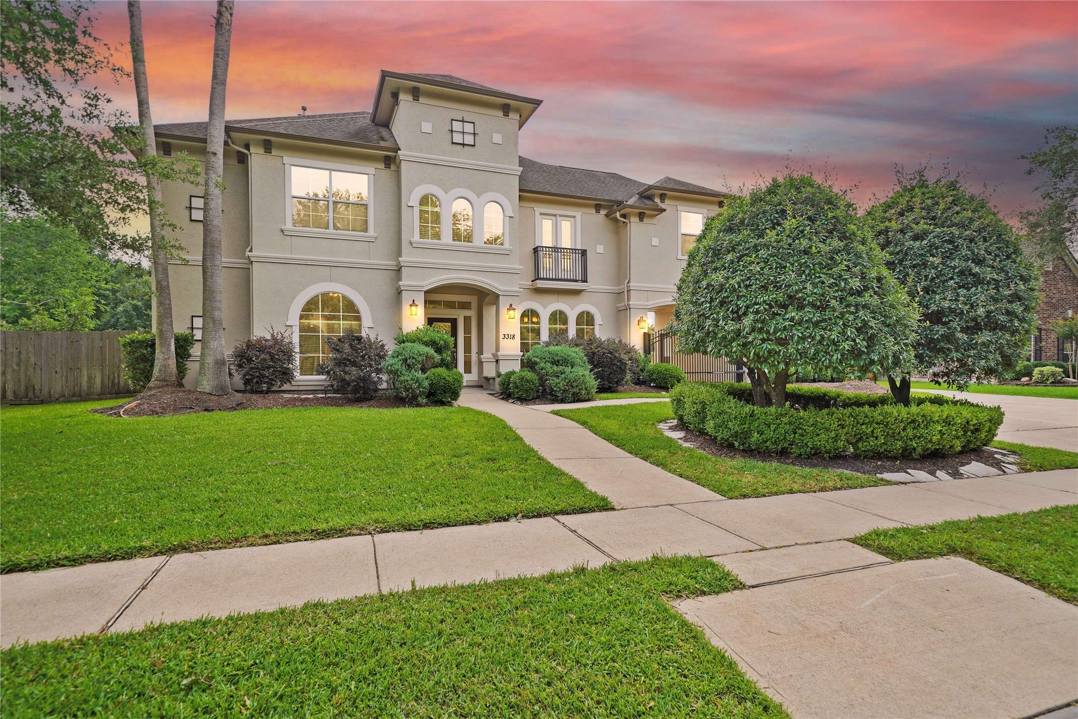 3318 Duke LN, Friendswood, TX 77546