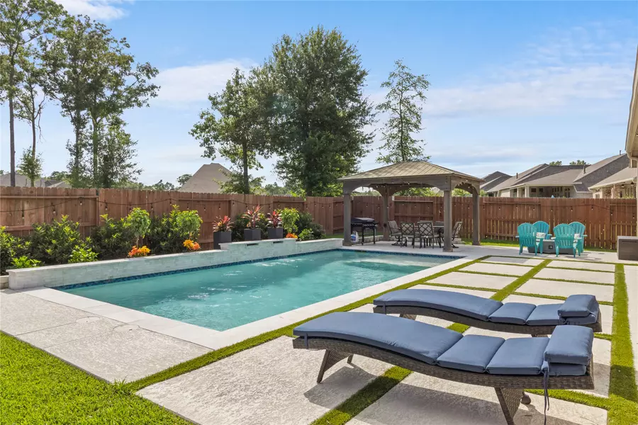 23468 Yaupon Hills DR, New Caney, TX 77357