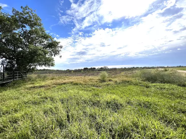 50 cr 321 TRACT 10, Jourdanton, TX 78026