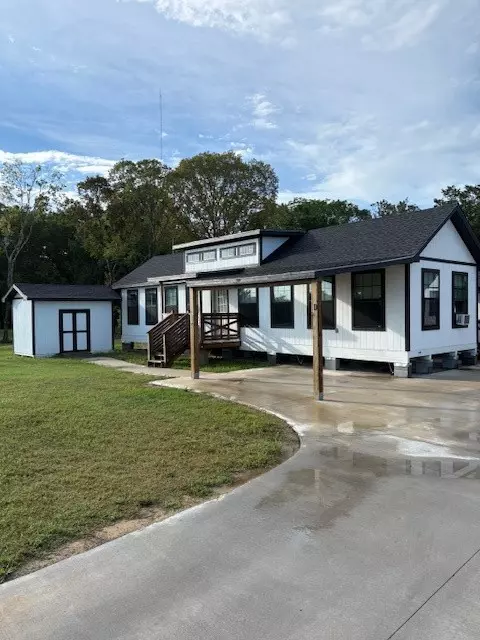 4384 CR 197 #D, Alvin, TX 77511