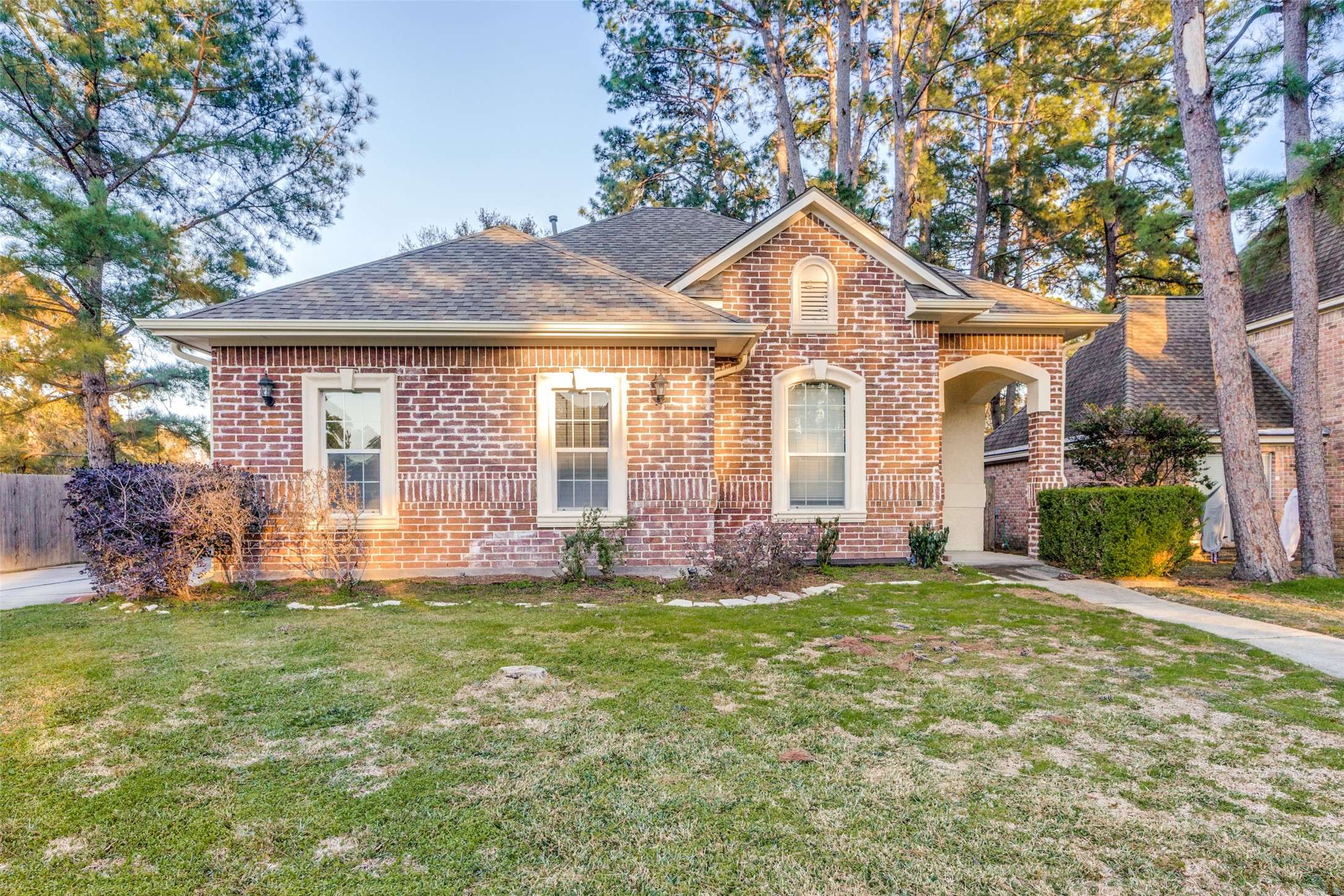 12014 Mill Trail LN,  Houston,  TX 77070