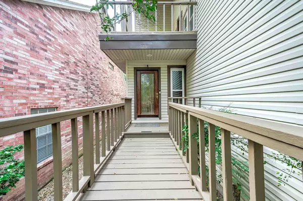 Conroe, TX 77356,126 April Wind CT