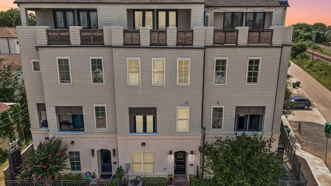 1317 Roy ST, Houston, TX 77007