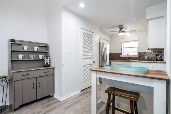 Conroe, TX 77356,203 Lakeview Terrace #203 B
