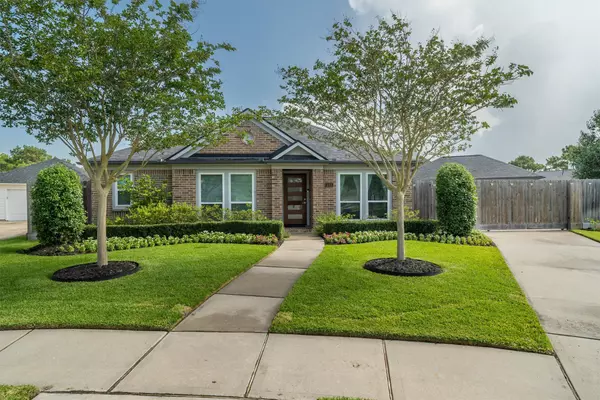 League City, TX 77539,101 Grand Falls CT