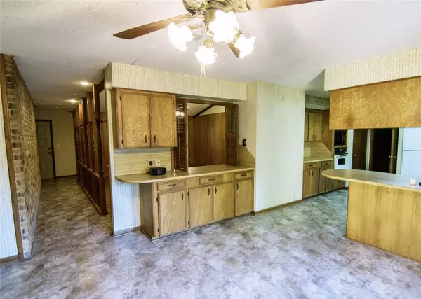 Schulenburg, TX 78956,209 Simpson ST